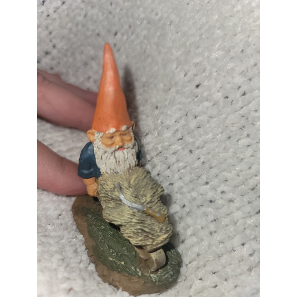 Wilbar Klaus Wickl Gnome Figurine‎ Orange Hat Carrying Hay 1993 Decor